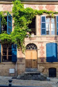 Suite Mana OHANA - Luxe et Authenticité à 2 pas de la Place Ducale avec Parking privé