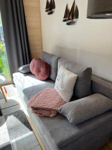 Tinyhouse Frida moderne & stilvolle Auszeit am See Natur & Ruhe in Stuer Mecklenburgische Seenplatte Klima, Grill