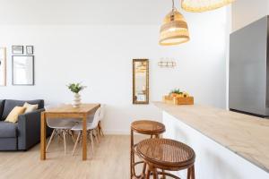 Home2Book Stylish Apt, Pool & Terrace Las Américas