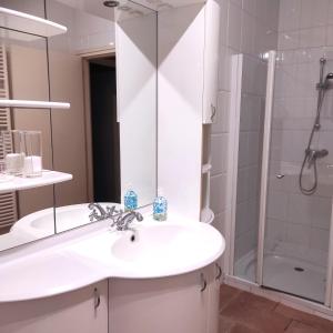 B&B / Chambres d'hotes Villa Angel - SPA : photos des chambres
