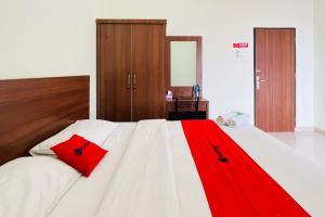 RedDoorz At Teratai Homestay Medan Amplas