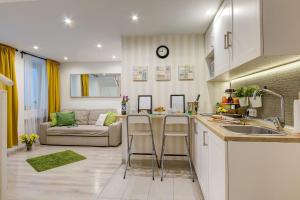 Beautiful Home at Basilca 3-4