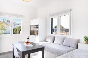 Aegean Blue Santorini Perissa ii