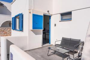 Aegean Blue Santorini Perissa ii