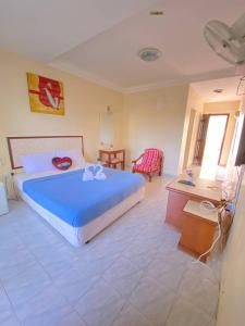 Teluk Batik Holiday Apartment