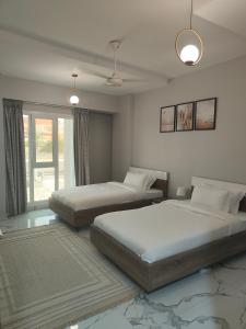 Lovely 2BR in Heart of Downtown.