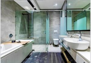 The RoyalPlatinum Penthouse