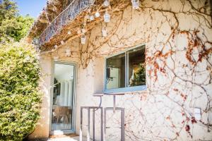 Villas LOU MAS SOUBRAN VI2083 by RIVIERA HOLIDAY HOMES : photos des chambres