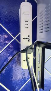 BGC Beautiful Large 1 Bedroom Condo Sleeps 3 Adults