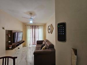 095 Tupi Vista Mar I - Tupi - 30 metros da praia - 1 dormitório com VARANDA - Wi fi e acomoda até 5 pessoas - Estacionamento Gratuito ap.95