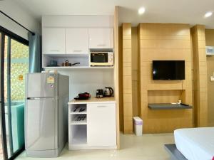 Chalong - Studio Service Apartment - Phoomjai