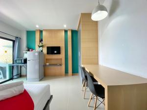 Chalong - Studio Service Apartment - Phoomjai
