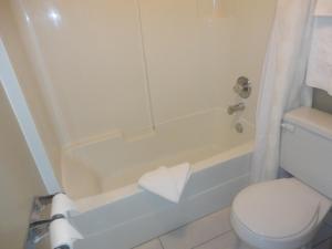 Super 8 by Wyndham West Kelowna BC