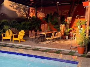 Bay Garden: Tropical Pool Villay