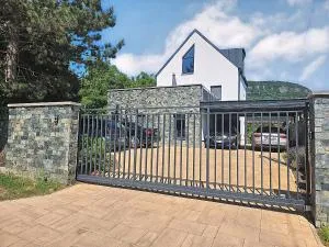 Badacsonyi rege - 鲍道乔尼特尔代米茨