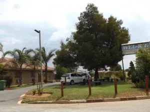 WEL-RIE GUESTHOUSE - Hennenman