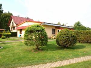 Wohnung in Kopalino mit Garten und Grill