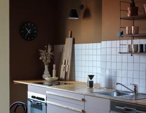 Deluxe Three-Bedroom Apartment 3.OG room in Design Apartments Hier war Goethe nie