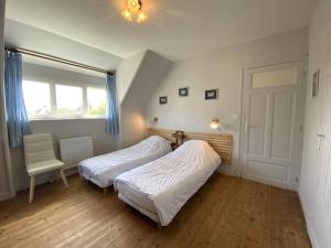 Maison bretonne rénovée, proche mer, plage et commerces à Trégastel, avec jardin clos et WIFI - FR-1-368-6