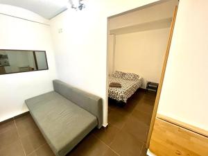 B3 planta baja al lado del metro