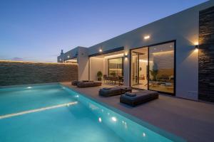 Anantia Villa 2 - Scenic View, 50 m2 infinity pool