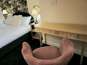 Spacious Home for Longer Stays - Contractors & Relocators Welcome