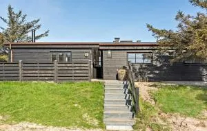 3 Bedroom Lovely Home In Saltum - Grønhøj