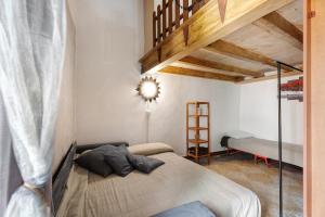 Antro Di Circe - Orta Centro