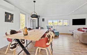 2 Bedroom Stunning Home In Jægerspris