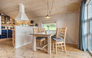 Cozy Home In Silkeborg With Wifi