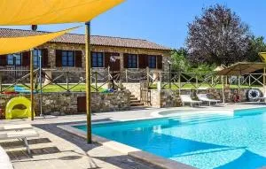 Lovely Home In Porchiano With Kitchen - Collelungo