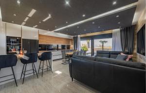 Awesome Home In Privlaka With Kitchen