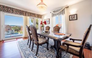 Nice Apartment In Sukosan With Wifi