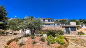 Villas Tres belle villa neuve vue mer avec piscine chauffee : photos des chambres