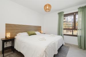 New built penthouse with stunning sea views Almazara Hills