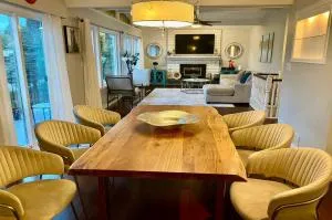 Large Apartment in Surrey Bolivar Heights - Кокуитлам