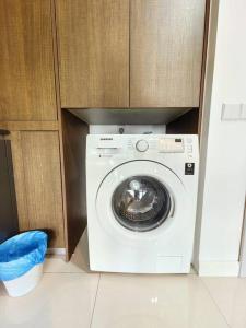 A2305 Grand Medini Studio 100mbps Netflix By STAY
