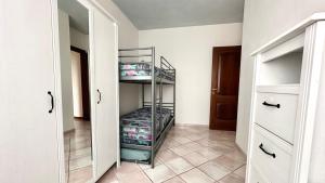 K03 - Castelfidardo, ampio quadrilocale comodo ai servizi