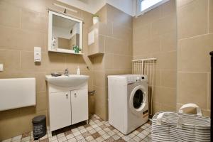 Studio Apartment by Hi5- Rózsa street