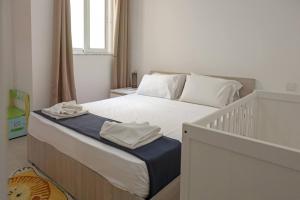 Amazing family apartment in Mosta by Homely