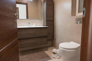 Amazing family apartment in Mosta by Homely