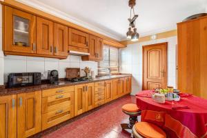 Beautiful 3 bedroom Wifi Sea View