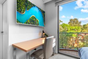 Studio in heart of Roseville