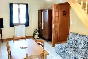 Appartement confortable à Mesnay - 70 m² - Balcon privé - Mesnay