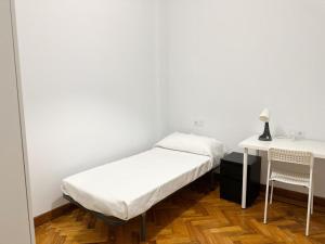 Piso 5 dormitorios Salgueira 1