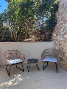 Pool apartment 5 minutes walk from beach