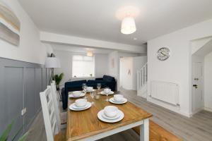 Modern House near Washeries Park