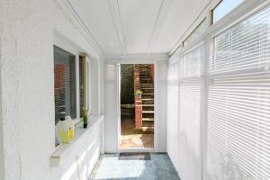 Modern House near Washeries Park