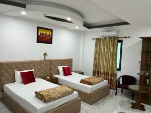 Khách Sạn Đông Đô