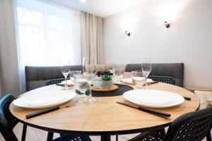 Friends and Family Vacation Apartments